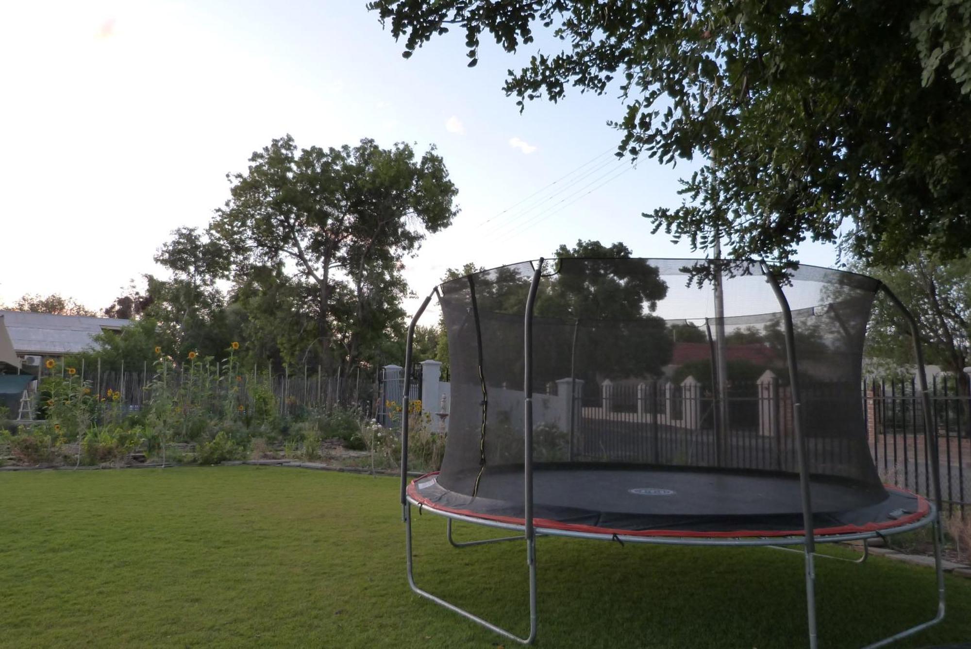 Hannah'S Haven Studio Deluxe - No Loadshedding Apartment Beaufort West Ngoại thất bức ảnh